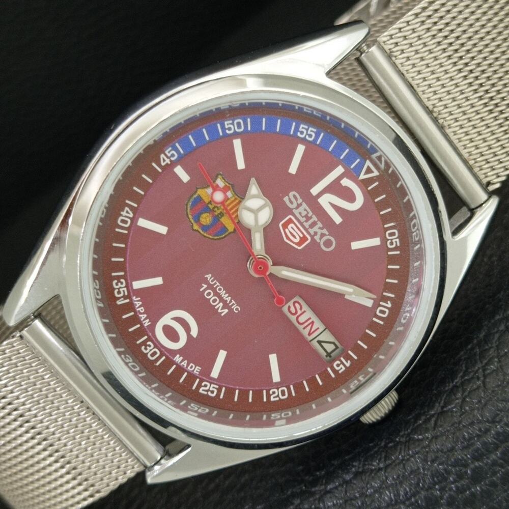 Vintage 1977 FCB Seiko Automatic Mens Silver Watch W/daydate & Silver accents